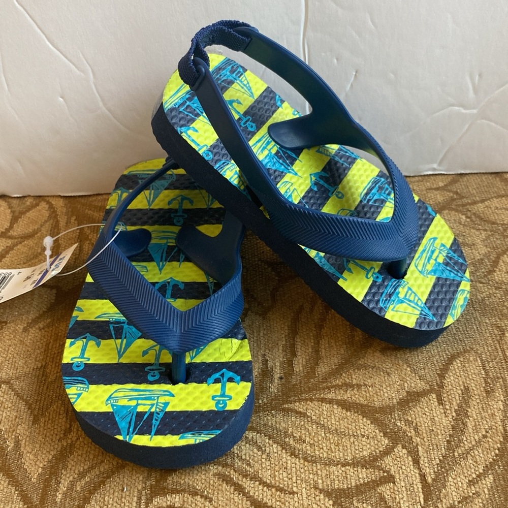 Toys R Us blue kids slipper sandals, flip flops nautical slip ons blue sz 5/6 🌞